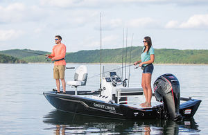 outboard bay boat