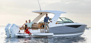 outboard express cruiser 1