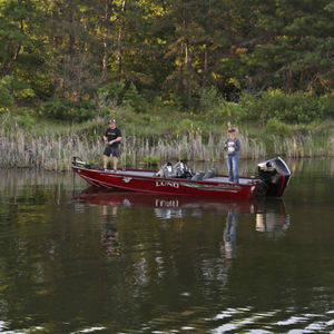 outboard bass boat