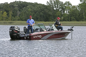 outboard runabout / dual-console / bowrider / fishing