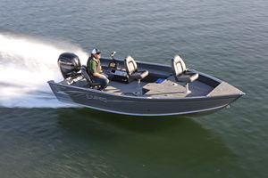 outboard small boat