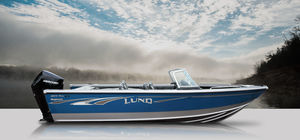outboard runabout