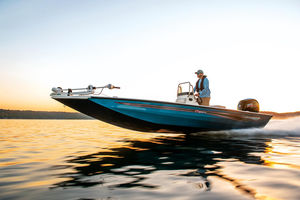 outboard bass boat