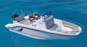 outboard center console boat
