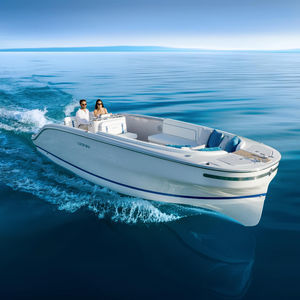 Outboard center console boat - EVO 7.0 - Sun Concept, Lda - solar powered /  twin-engine / displacement hull