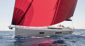 cruising sailing yacht