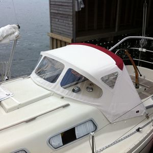 sailboat sprayhood