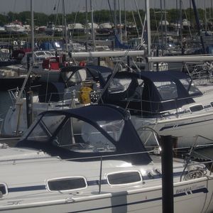 sailboat sprayhood