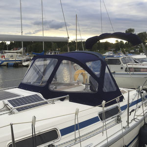 sailboat sprayhood