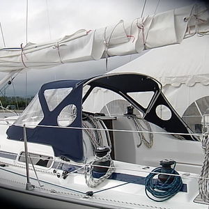 sailboat sprayhood
