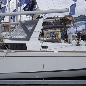 sailboat sprayhood