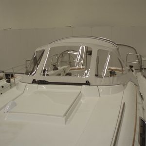 sailboat sprayhood