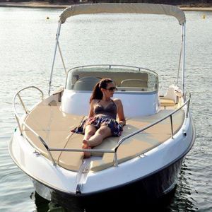 outboard day cruiser