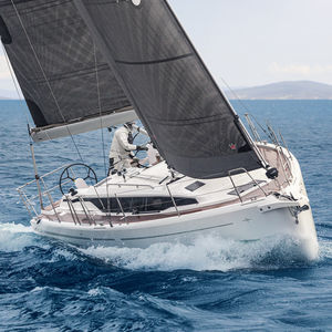 cruising sailboat