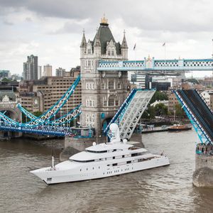 high-speed mega-yacht