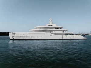 cruising mega-yacht 1