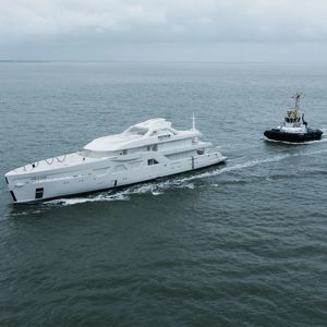 cruising mega-yacht 1