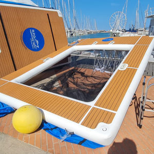 floating swimming pool