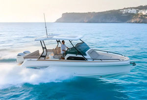 outboard center console boat 1