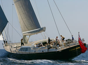 cruiser-racer sailing super-yacht