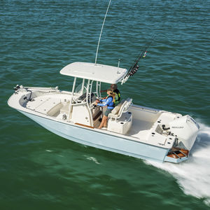 outboard center console boat / center console / for fishing / 9-person max.