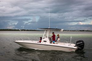 outboard center console boat