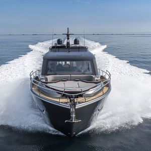 cruising motor yacht