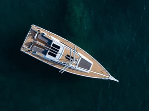 cruising sailboat