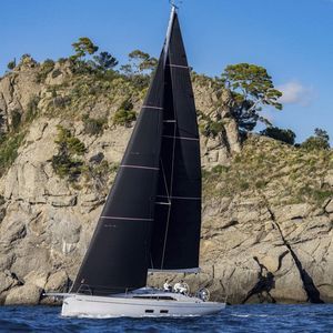 cruising sailboat 1