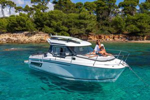 outboard cabin cruiser