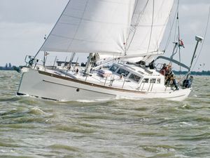 cruising sailboat 1