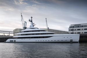 cruising mega-yacht 1