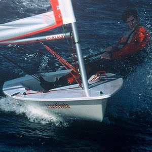 single-handed sailing dinghy