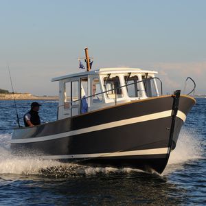 inboard day fishing boat