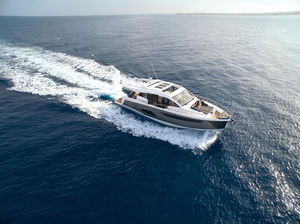 cruising motor yacht