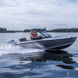 outboard runabout 1