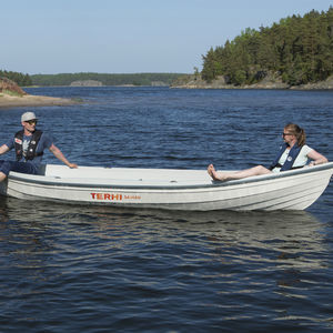 outboard small boat