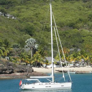 cruising sailing yacht