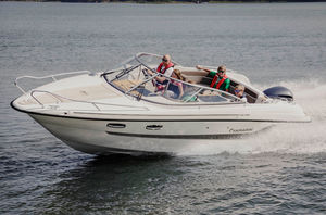 outboard cabin cruiser