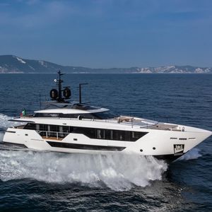 cruising super-yacht