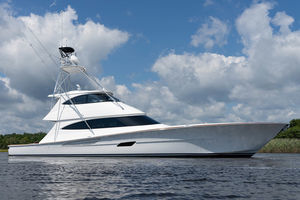 cruising motor yacht 1