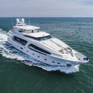 cruising super-yacht 1