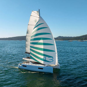 catamaran 1