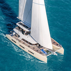 catamaran sailing yacht 1
