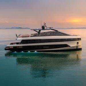 cruising motor yacht