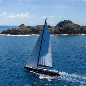 fast cruising sailing super-yacht