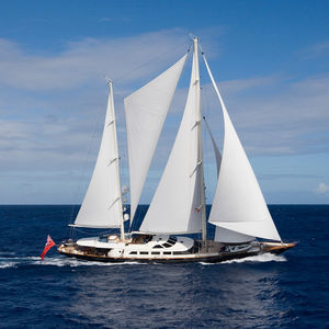 cruising sailing super-yacht