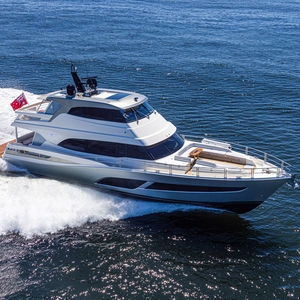 cruising motor yacht