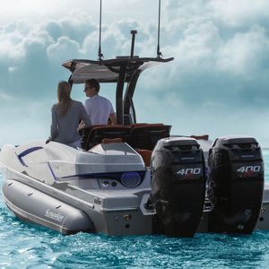 outboard express cruiser
