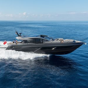cruising motor yacht